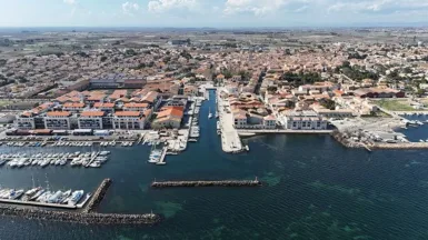Marseillan en bref ; Vue aérienne du port de marseillan