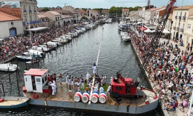 Capelet traditionnel, port de Marseillan pour la Fête locale