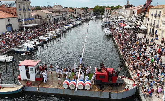 Capelet traditionnel, port de Marseillan pour la Fête locale
