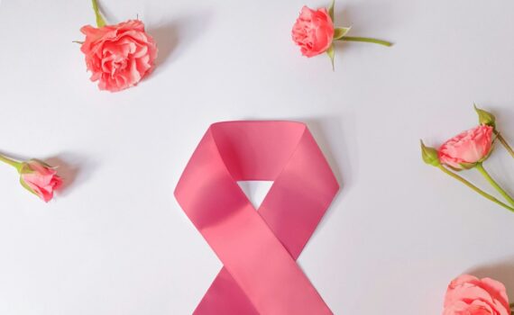 ligue contre le cancer pink flowers